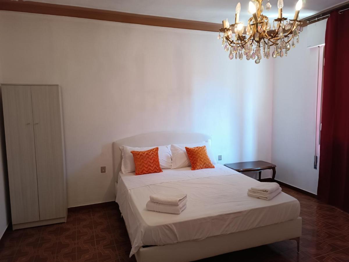 Locazione Turistica Bed & Breakfast Tessera Luaran gambar