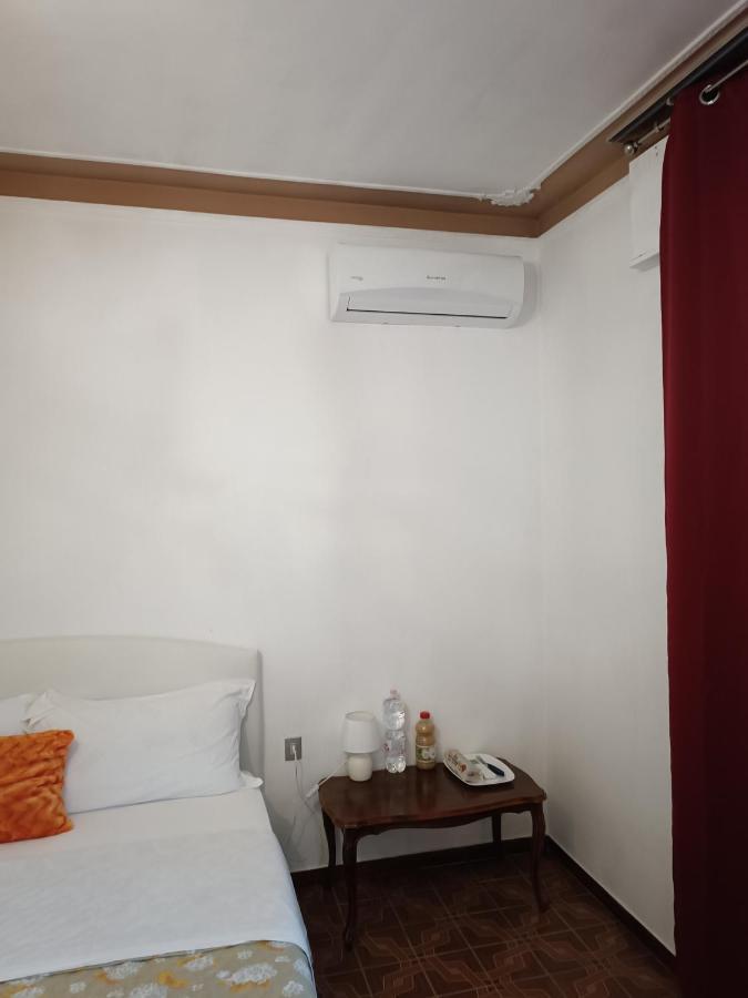 Locazione Turistica Bed & Breakfast Tessera Luaran gambar